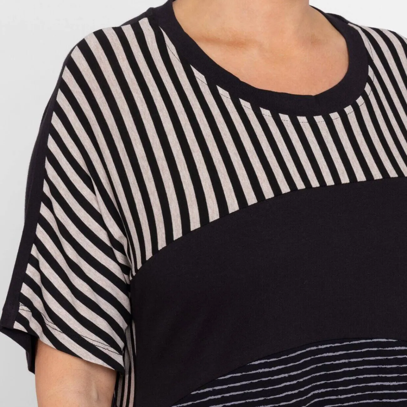 Discount Alembika Striped Jersey Dress Black