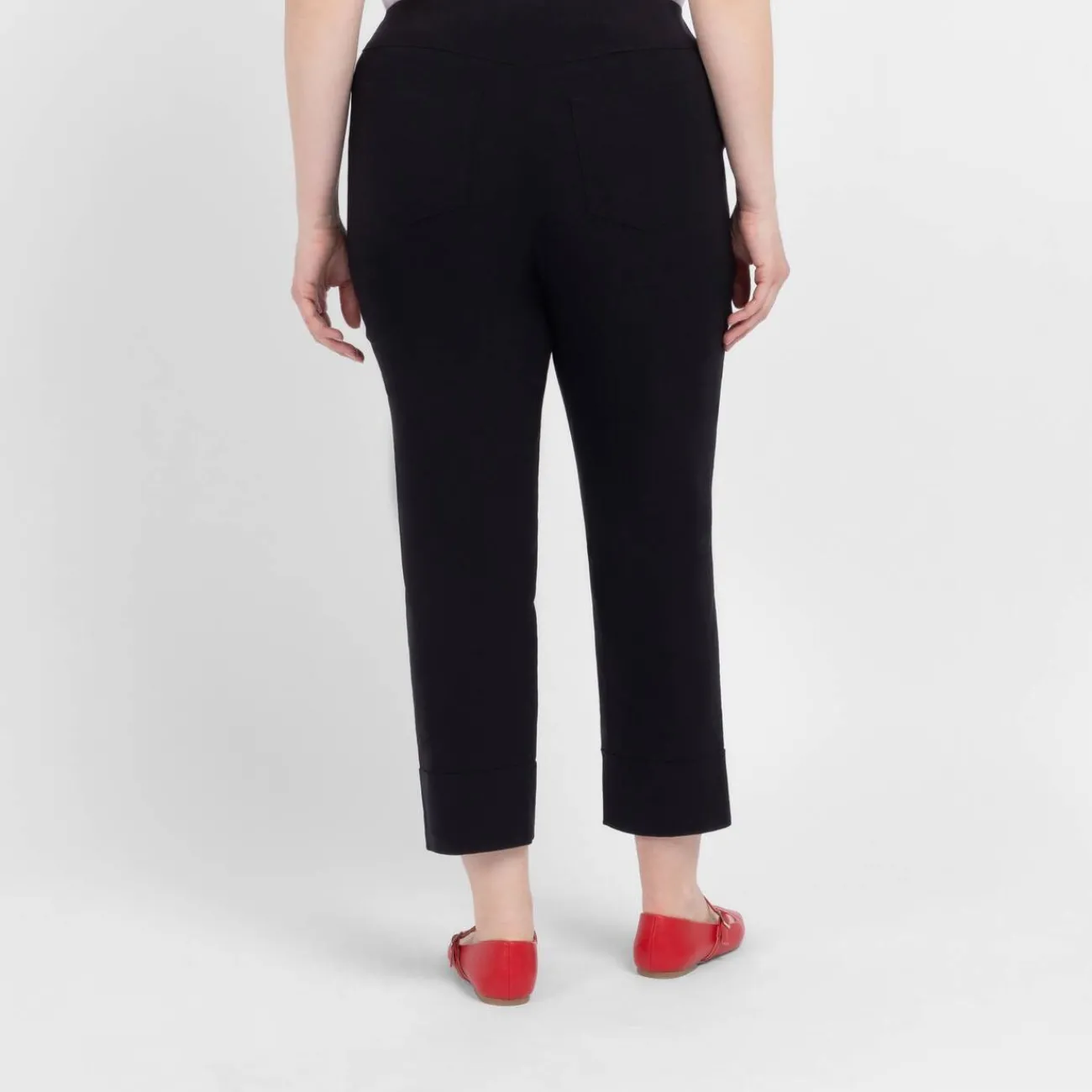 Discount Beige Pull On Cropped Trousers Black