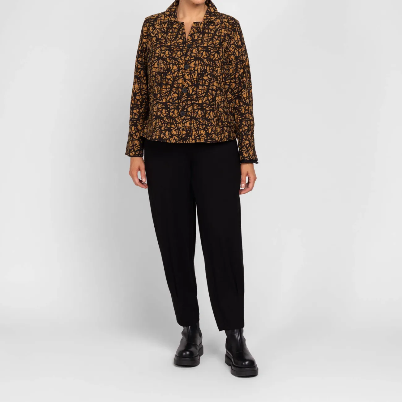 Best Beige STRETCH JERSEY TAPERED TROUSERS BLACK