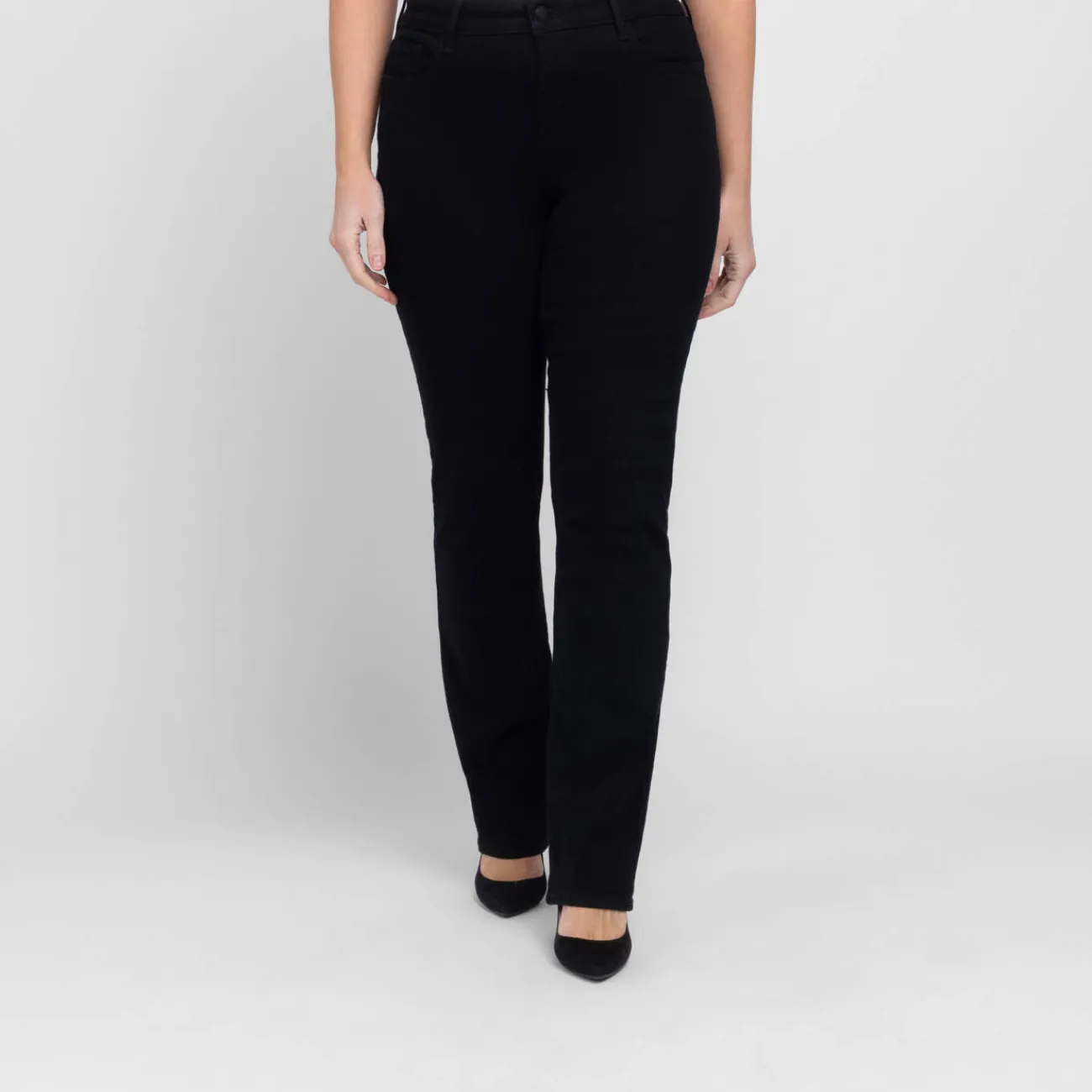 Sale NYDJ STRAIGHT LEG BLACK JEANS