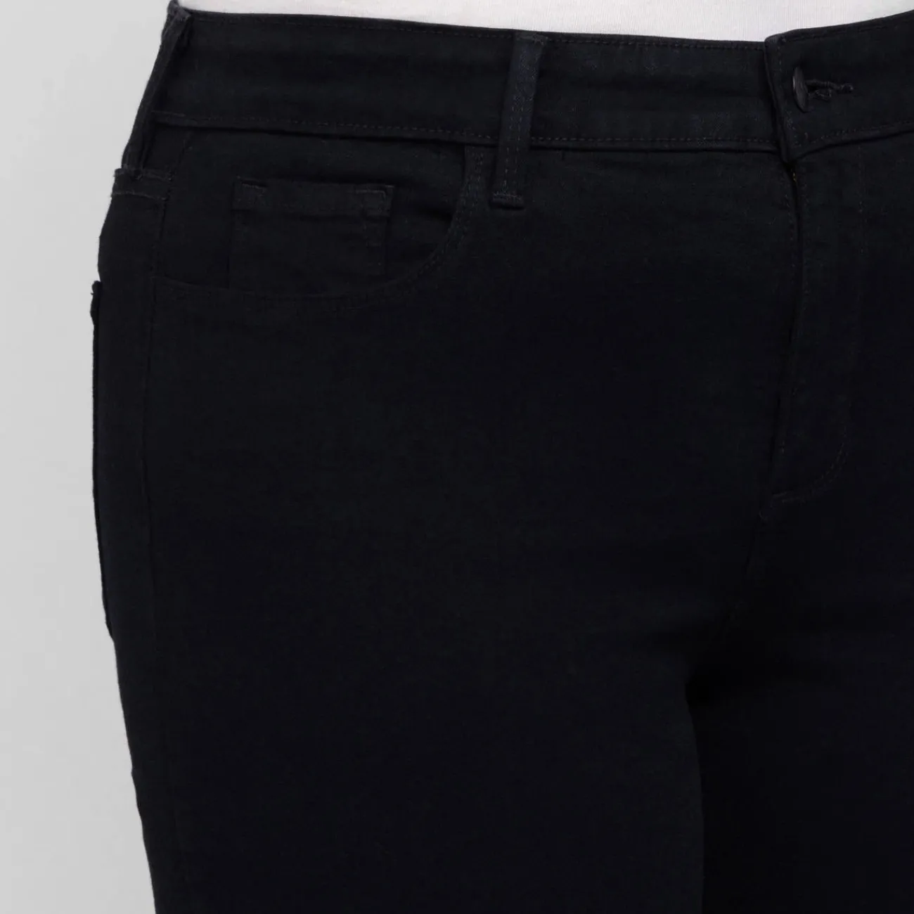 Sale NYDJ STRAIGHT LEG BLACK JEANS
