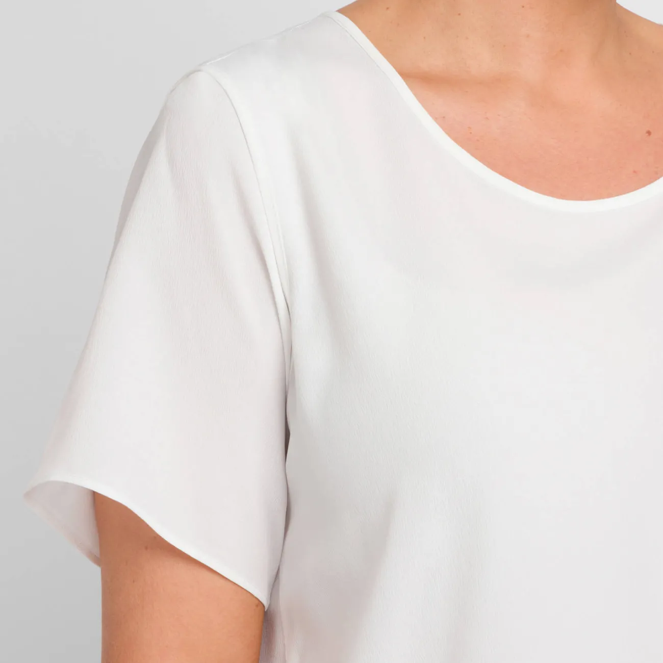 Best Persona by Marina Rinaldi Silk Acetate Vest Optional Sleeve White