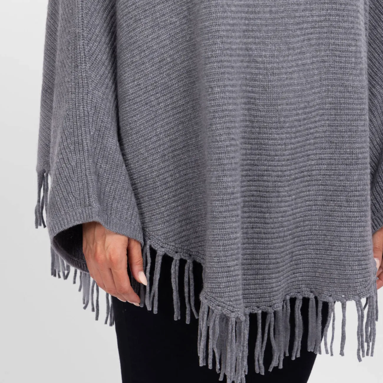 Fashion Sandra Portelli Cashmere Knitted Poncho With Sleeves Dark Grey