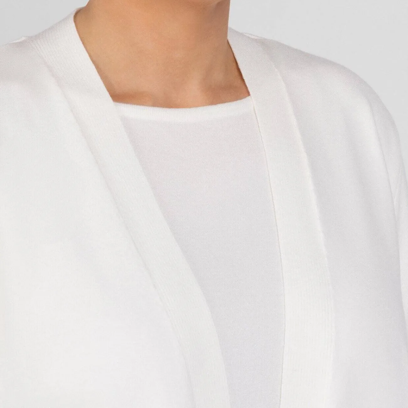 Discount Verpass Cardigan Off White